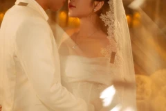 Loạt ảnh cưới lãng mạn của tiền vệ tuyển Việt Nam