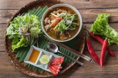 Food tour mùa thu ở Huế ăn gì cho trọn vẹn tinh hoa ẩm thực?