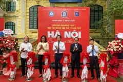 Thưởng lãm ảnh nghệ thuật về “Hà Nội – Còn mãi với thời gian”