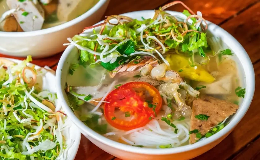 Thử ngay 8 món ăn nổi tiếng thành phố biển Nha Trang