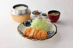 Tonkatsu Wako mở cửa hàng đầu tiên tại Việt Nam, mang hương vị Nhật Bản trứ danh đến TP.HCM