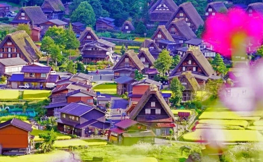 Khám phá những ngôi làng cổ Nhật Bản đẹp như tranh