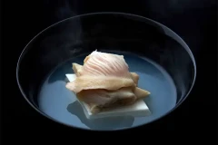 Tokyo tiếp tục dẫn đầu thế giới về số nhà hàng gắn sao Michelin