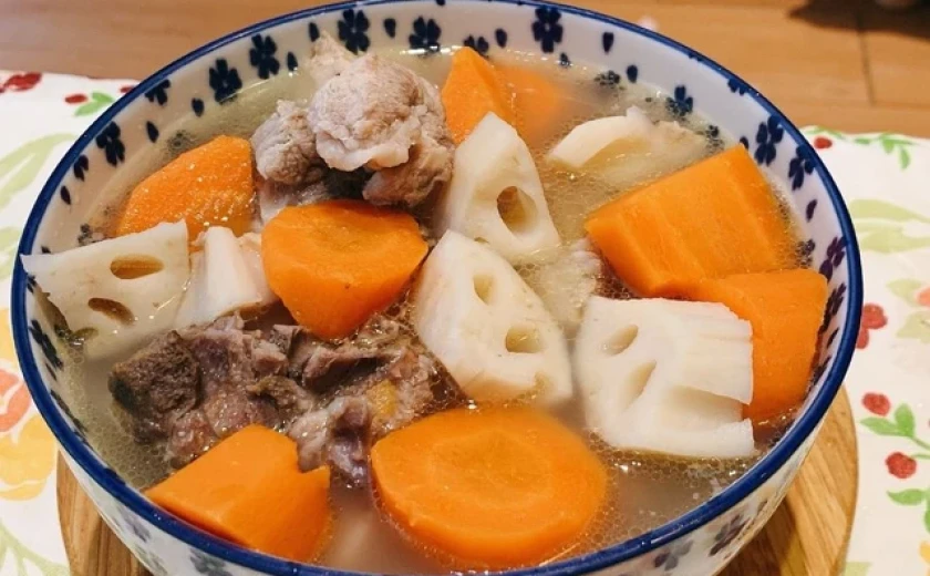 Bật mí món ăn thanh đạm, giải nhiệt dễ làm từ củ sen