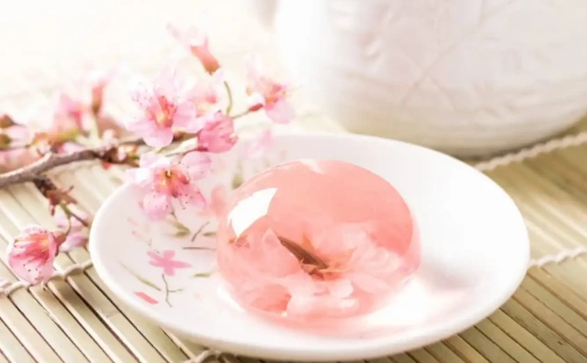 Gợi ý 12 món ăn từ hoa anh đào Nhật Bản – Hương vị tinh tế của mùa xuân xứ Phù Tang