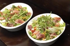 BACON SALAD – BẢN GIAO HƯỞNG GIỮA VỊ MẶN MÒN VÀ SỰ TƯƠI MÁT