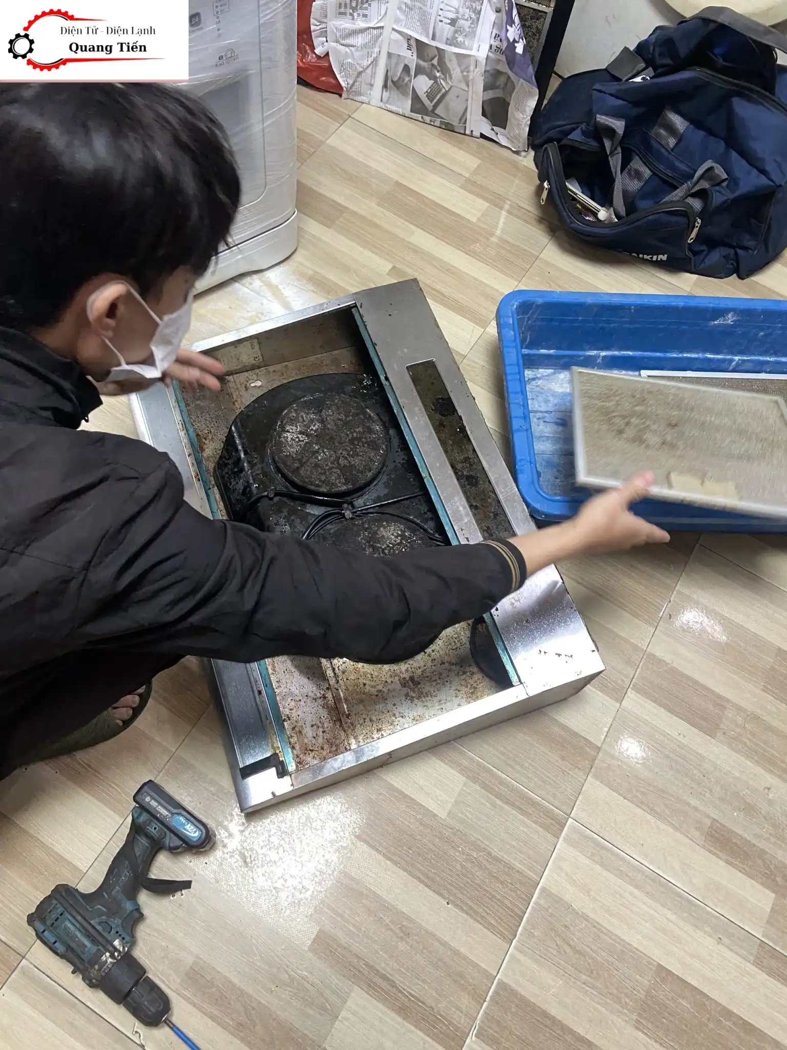 Dịch vụ sửa máy hút mùi tại Hà Nội của Công ty Điện Tử – Điện Lạnh Quang Tiến