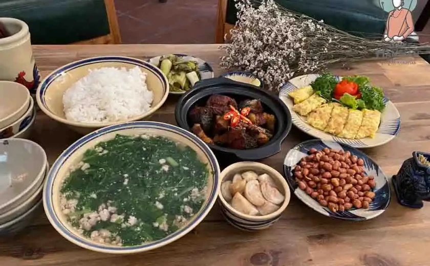 Mỹ Vị Đương Đại: Câu Chuyện Trăm Năm Gói Trong Một Điểm Chạm