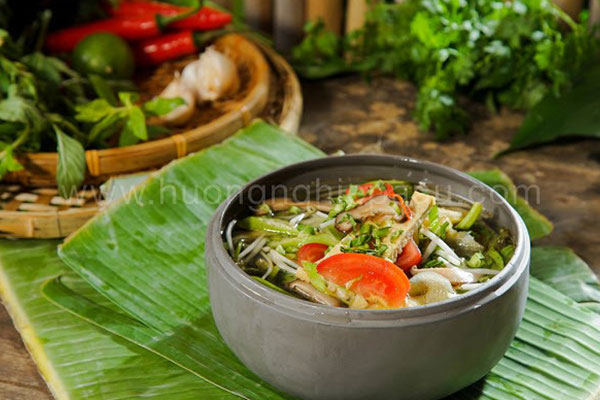 Vegetarian sour soup delicious vegetarian dishes every day