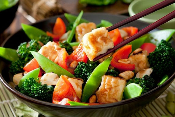 Stir-fried tofu with vegetables how to make a delicious vegetarian dish
