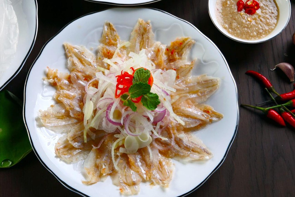 Thử ngay 8 món ăn nổi tiếng thành phố biển Nha Trang